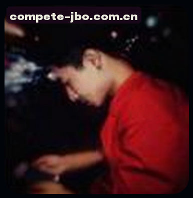 赵明